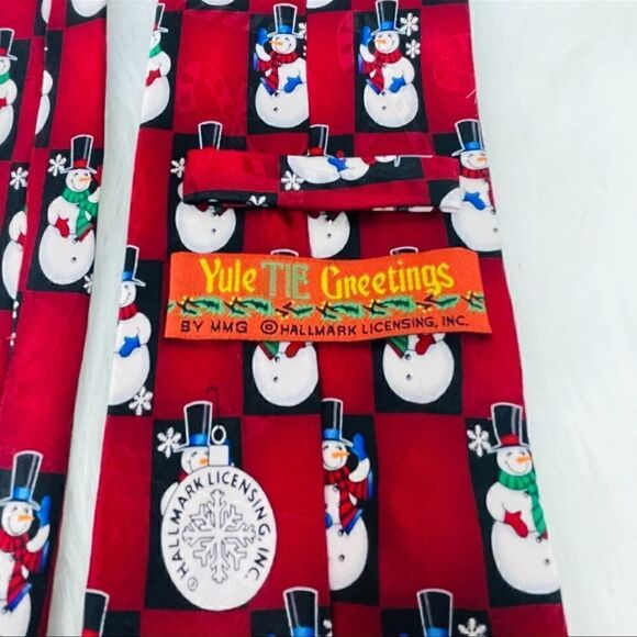 Hallmark Yule Tie Greetings by MMG Men's Festive Holiday Winter Snowman Necktie - Picture 5 of 7